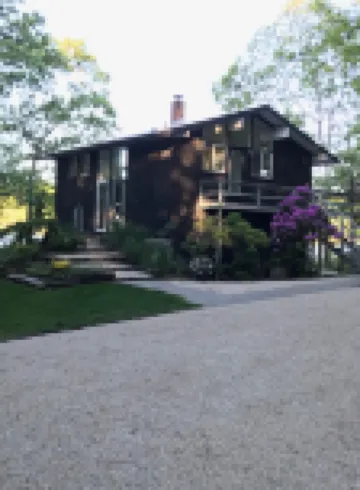 Perfect Mid-Century Private Waterfront East Hampton Retreat!