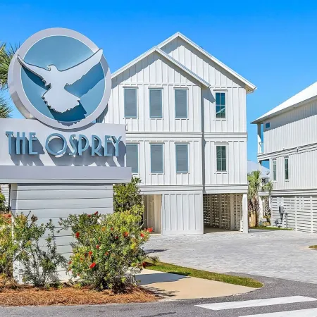 Luxury 4BR @ The Osprey, Steps To Beach, Pool, Private Boat Slip on Cotton Bayou