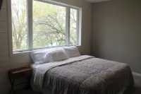 Horseshoe Hideout -  Cabin ready for you to enjoy!