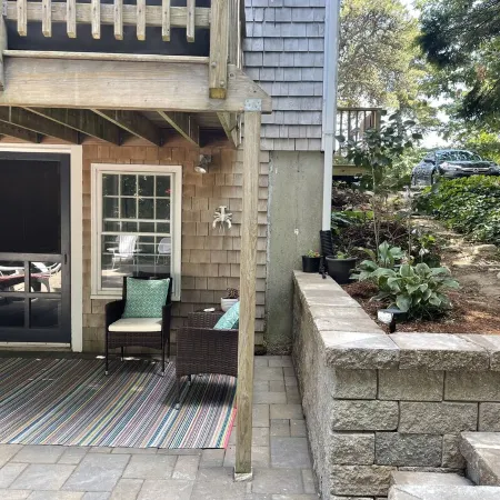 Fantastically located Chatham house - DISCOUNTED - New patio, refurbished