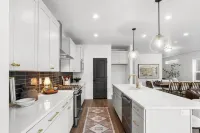 Peaceful Mtn Home - Fenced Yard, Fire Pit, Grill: Single Family in Mtn Green