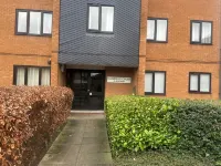 市中心安靜住宿一臥室公寓-可住2人-停車位 彼得伯勒住宿飯店