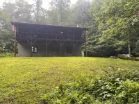 Secluded wilderness cabin retreat in Bryson City- Dog friendly! WiFi A/C