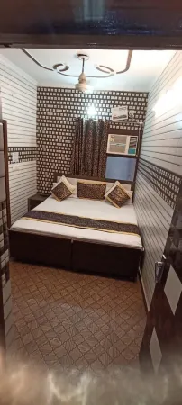 Hotel Punjabi Niwas Amritsar