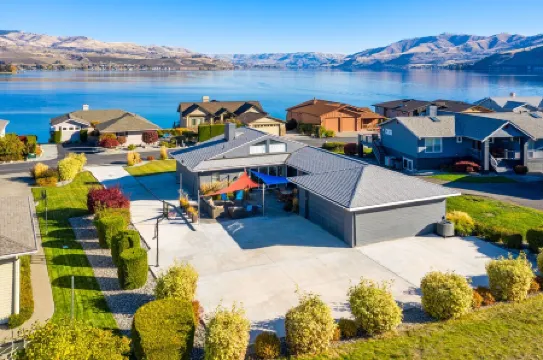 Wapato Point Casita Close to Waterfront Park & Outdoor Pool