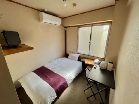 天神上田廣場飯店 Ueda Castle Ruins Park附近的飯店