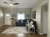 Pool and beach -fun for everyone! Hotels in Somers Point