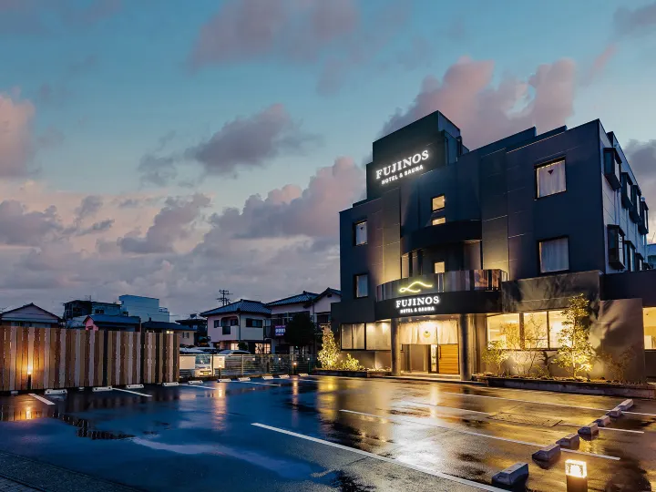 Hotel & Sauna Fujinos