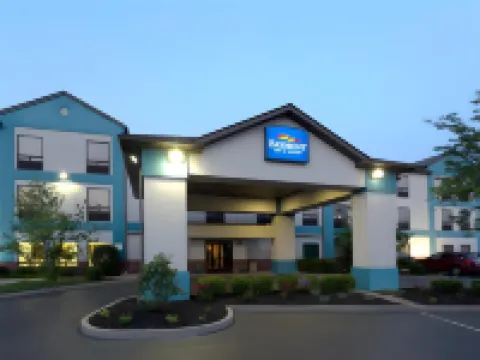 Baymont by Wyndham Mason Hotels in Mason