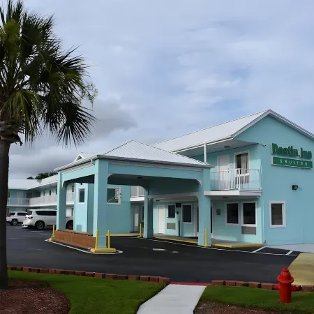 Destin Inn & Suites