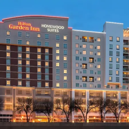 Homewood Suites by Hilton Atlanta Midtown Отели рядом с достопримечательностью «Театр «Фокс»»