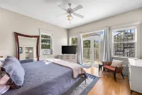 Sleeps 15 Heated Pool Walk to Seaside Roof Top 1 block to Beach + Chairs & Bikes