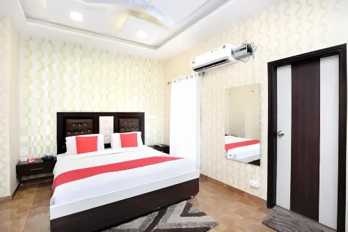 The Harison's Hotel& Restobar Hotels in Baddi