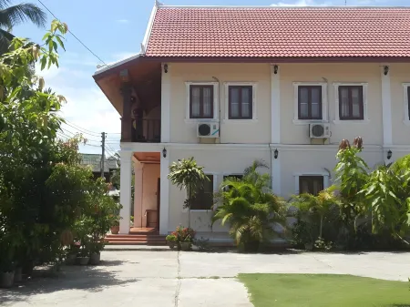 A Tee Guesthouse