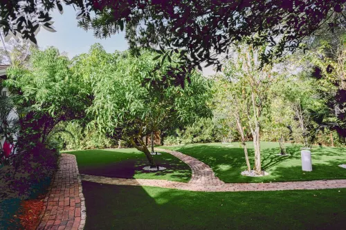 Mango Tree Cottage on a bike trail