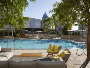 โรงแรม Kimpton Sawyer บาย IHG
