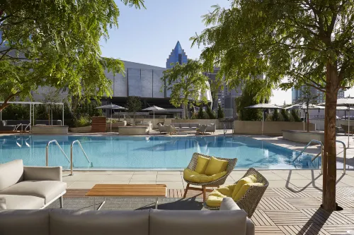 Kimpton SAWYER HOTEL by IHG - parking