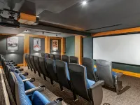 Hilton Grand Vacations Club Whistler Hotels near Glacier Express