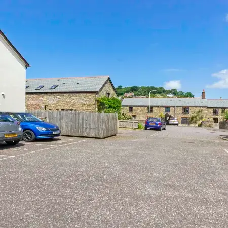 Oysters | Sleeps 6 | Modern Villa & Dog Friendly