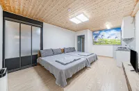 Changwon Hostel Black Pearl Pension