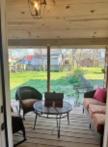 Rivertown Retreat Dufour HouseSleeps 4