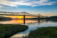 Riverside Retreat ~ One Story ~ 3bd/2ba ~ Steps to the River & Main St