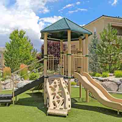 New Cozy 1BR Apt with Gym, Sauna & Heated Pool Access Others