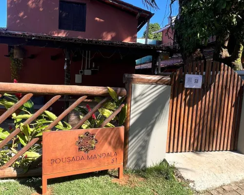 Pousada Mandala em Frente a Praia da Concha فنادق في إيتاكير