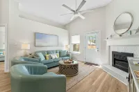 Coastal Charm, Private Pool, Private Beach Access!