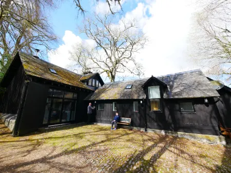 Coach House Отели рядом с достопримечательностью «Урквхарт Касл»