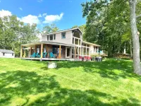 Private Island Lake House Near Casinos Hotels in der Nähe von Foxwoods Resort and Casino (Connecticut)