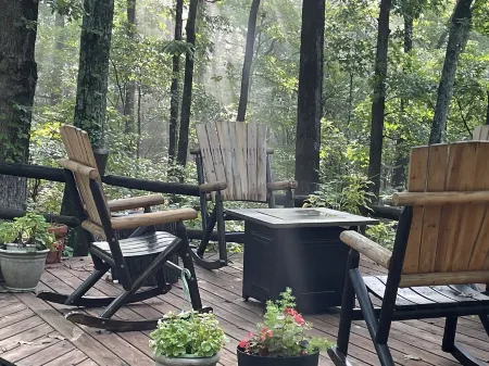 Secluded Suite in the FOREST