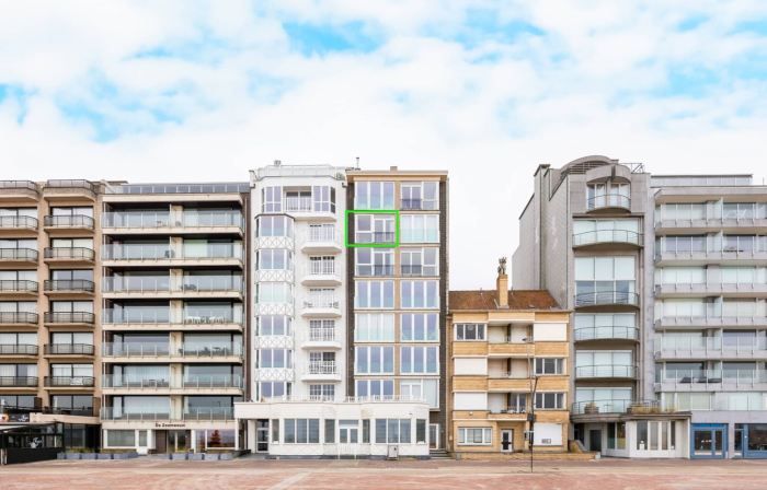 Apartment on the Coast with Beach Access