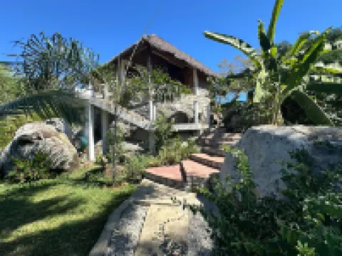 Coconut Lodge