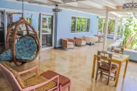 Seven Palms Villa Hotels in Dumbarton