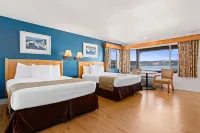Skylark Shores Resort Hotels in Upper Lake