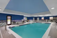 Hampton Inn & Suites Syracuse Dewitt Hotels in East Syracuse