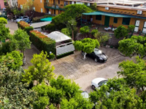 ヴィラ ロクラ ゲスト ハウス ポンペイ ポンペイのホテル