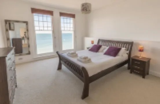 Waters Edge Apartment at Beach House Hotels in 