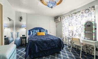 The New Star Motel - 1950s Extended-Stay Lodging and Retreat Center