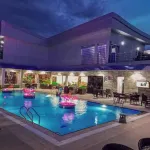 Vinmilan Hotel & Resort Hotel di Okpanam