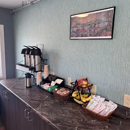 Wolastoq Inn and Suites