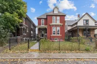 Windsor Manor Hotels near University of Windsor Conference and Accommodation Centre