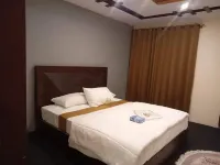 卡楚拉月亮度假村