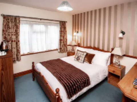 Trivelles Waterhall Country Gatwick Hotel & Airport Parking Hotels in Crawley