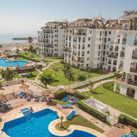 2 Bed Flat-Sleeps 4-Pets-Parking-Marina Duquesa