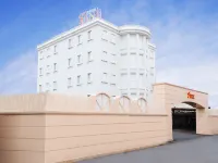 Hotel Fine Garden Okayama I Hotel dekat Stasiun Senoo