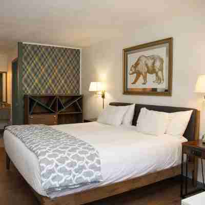 The Occidental Lodge Rooms