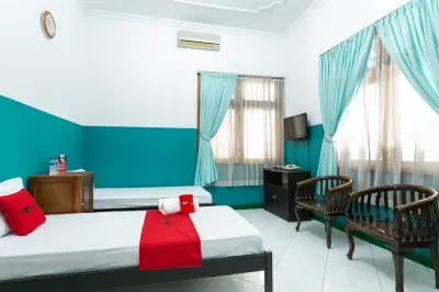 RedDoorz Syariah near Alun Alun Magelang Bayeman Hotel dekat Griya Permata Garden C35 Sanden