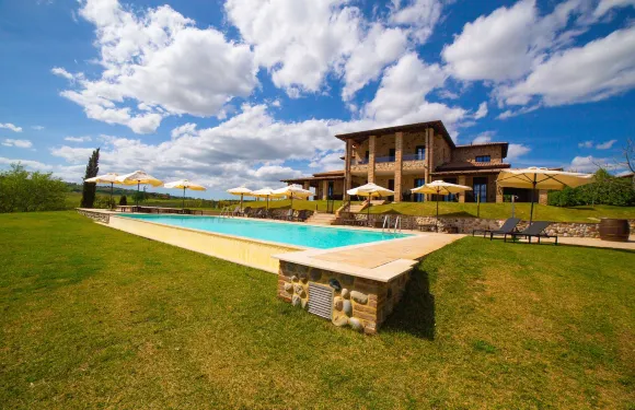 特拉安緹卡農莊旅館